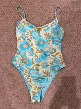 Billabong tank swim suit sz M